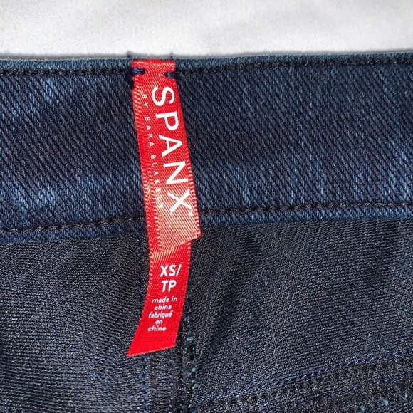BNWOT Skinny Denim Jeggings by SPANX - Picture 3 of 7